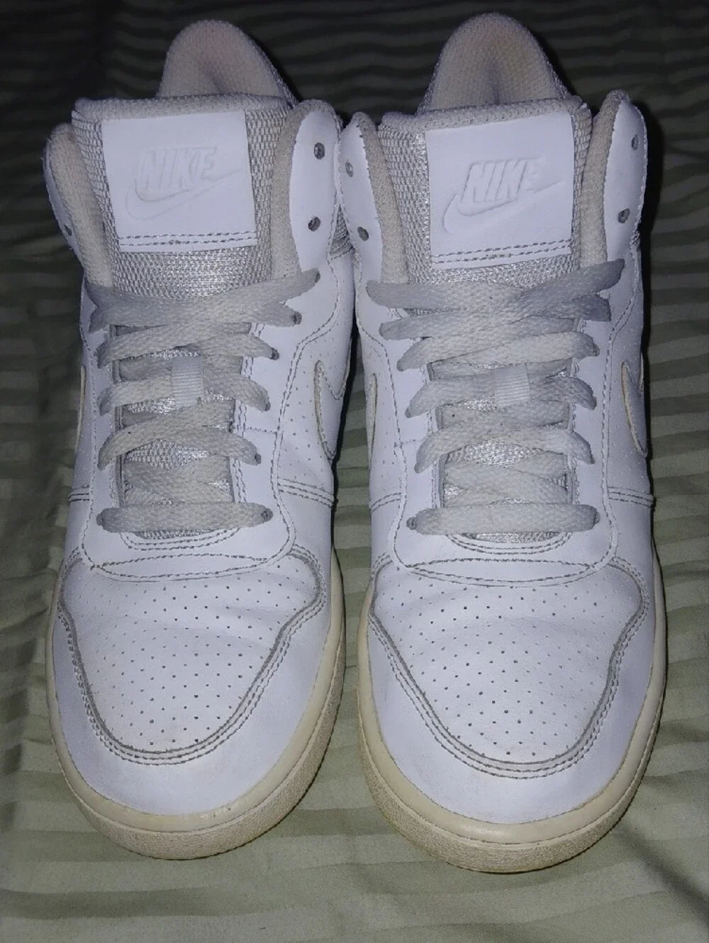 Womens Nike Court Burrough Mid Triple White Hi Top Sneakers Sz: 6.5